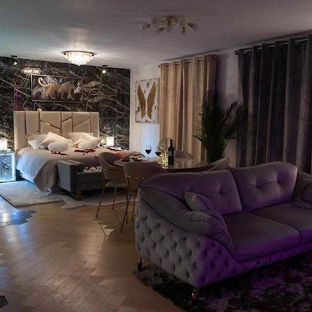 Magnifique Loft / Spa En Face De La Cathedrale ! Narbonne Bagian luar foto