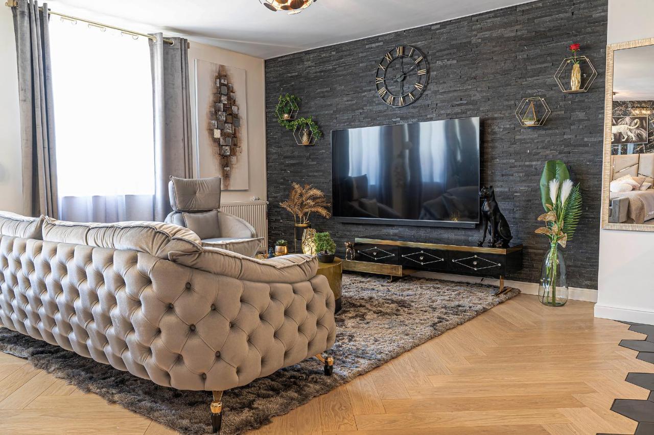 Magnifique Loft / Spa En Face De La Cathedrale ! Narbonne Bagian luar foto